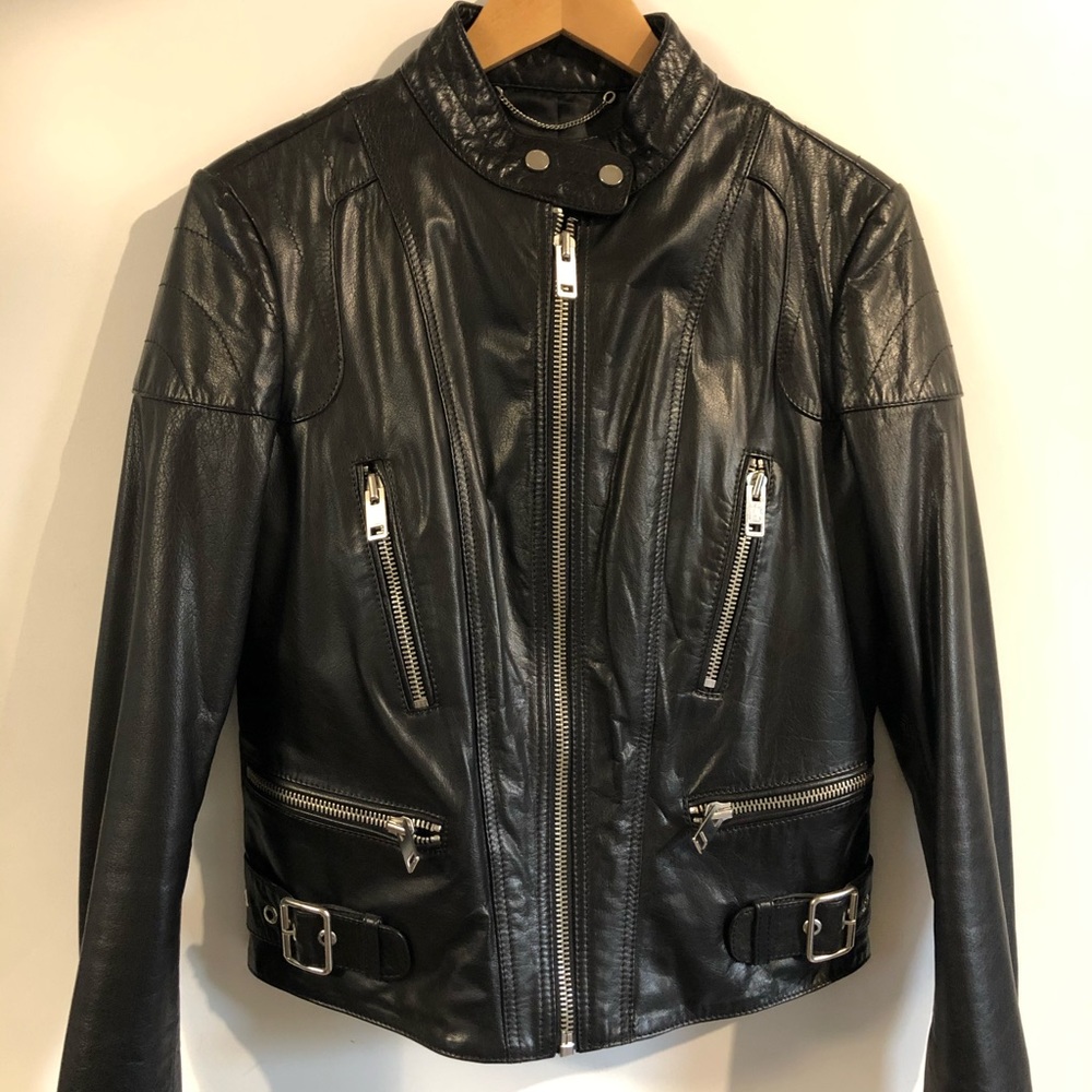Bought from Barcelona. Diesel leather jacket women’s Medium size worn ones.
